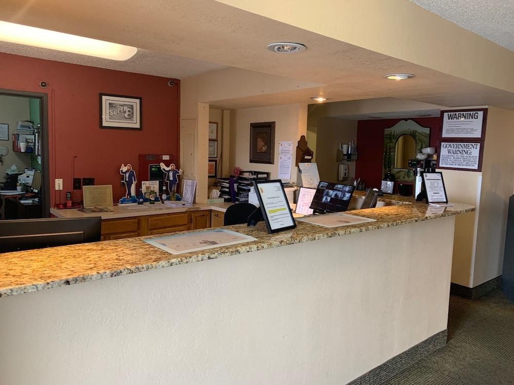 Super 8 By Wyndham Newburgh/West Point Stewart Intl Airport Motel Ngoại thất bức ảnh