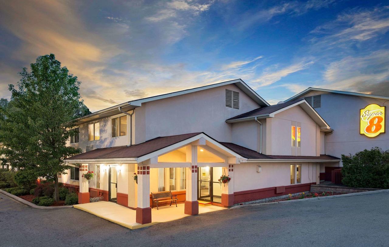 Super 8 By Wyndham Newburgh/West Point Stewart Intl Airport Motel Ngoại thất bức ảnh